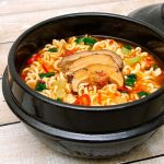 Nongshim Shin Red extrém csípős ramen pohárban 68g