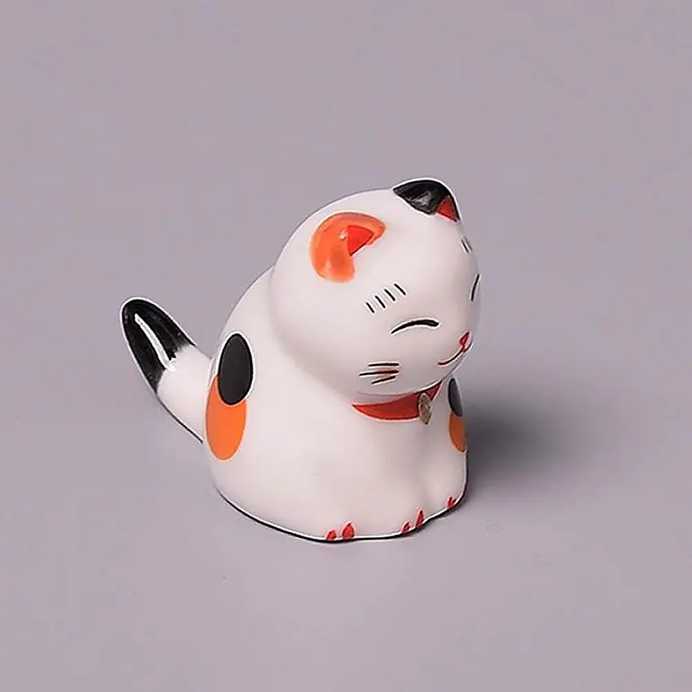 Maneki neko porcelán evőpálcika tartó (SA)